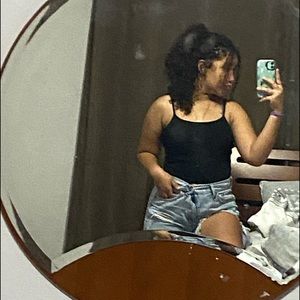 Meet your Posher, Caroline